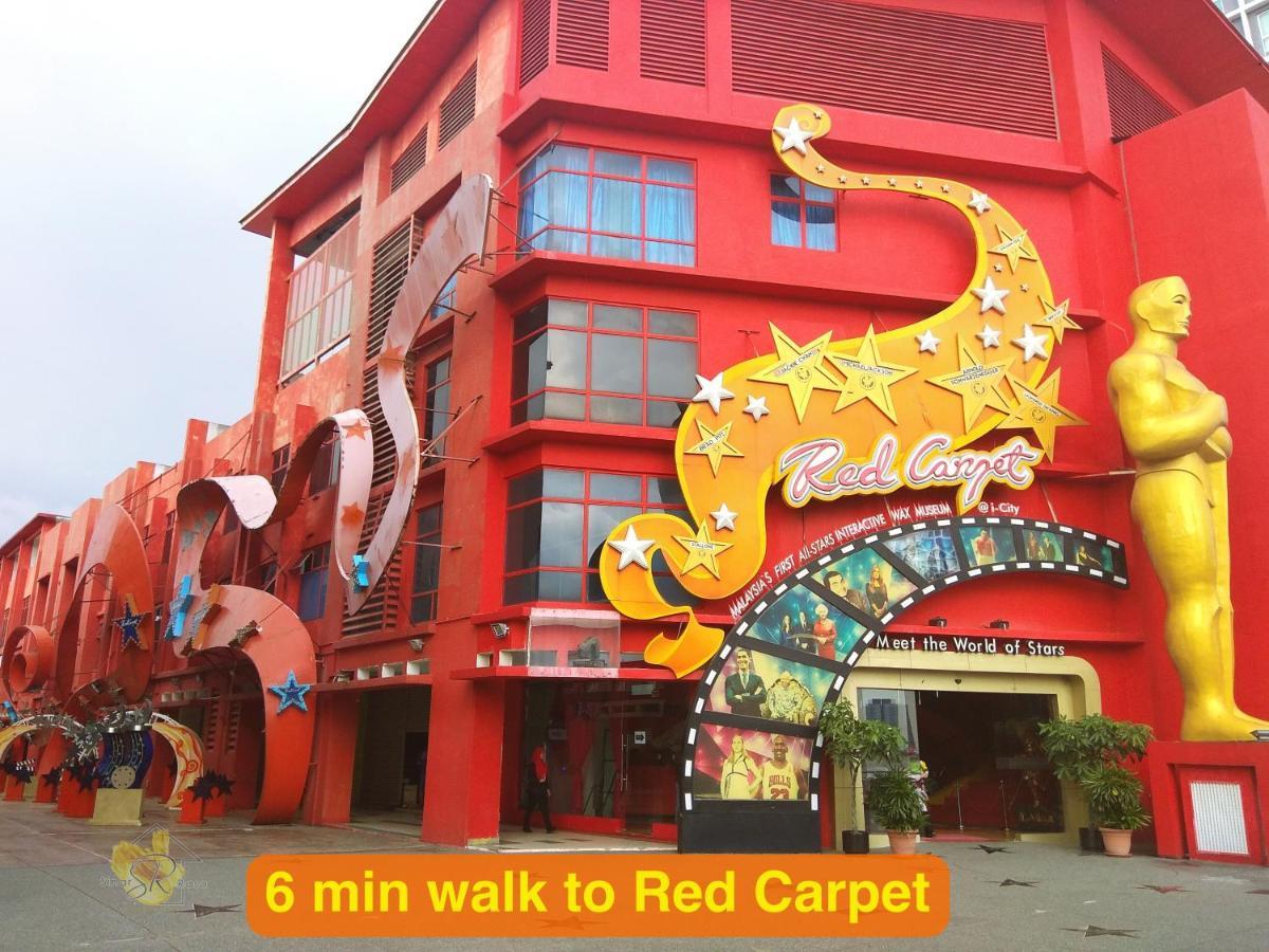 Sinar Rasa Homestay At I-Soho, I-City Σαχ Αλάμ Εξωτερικό φωτογραφία Red Carpet Wax Museum